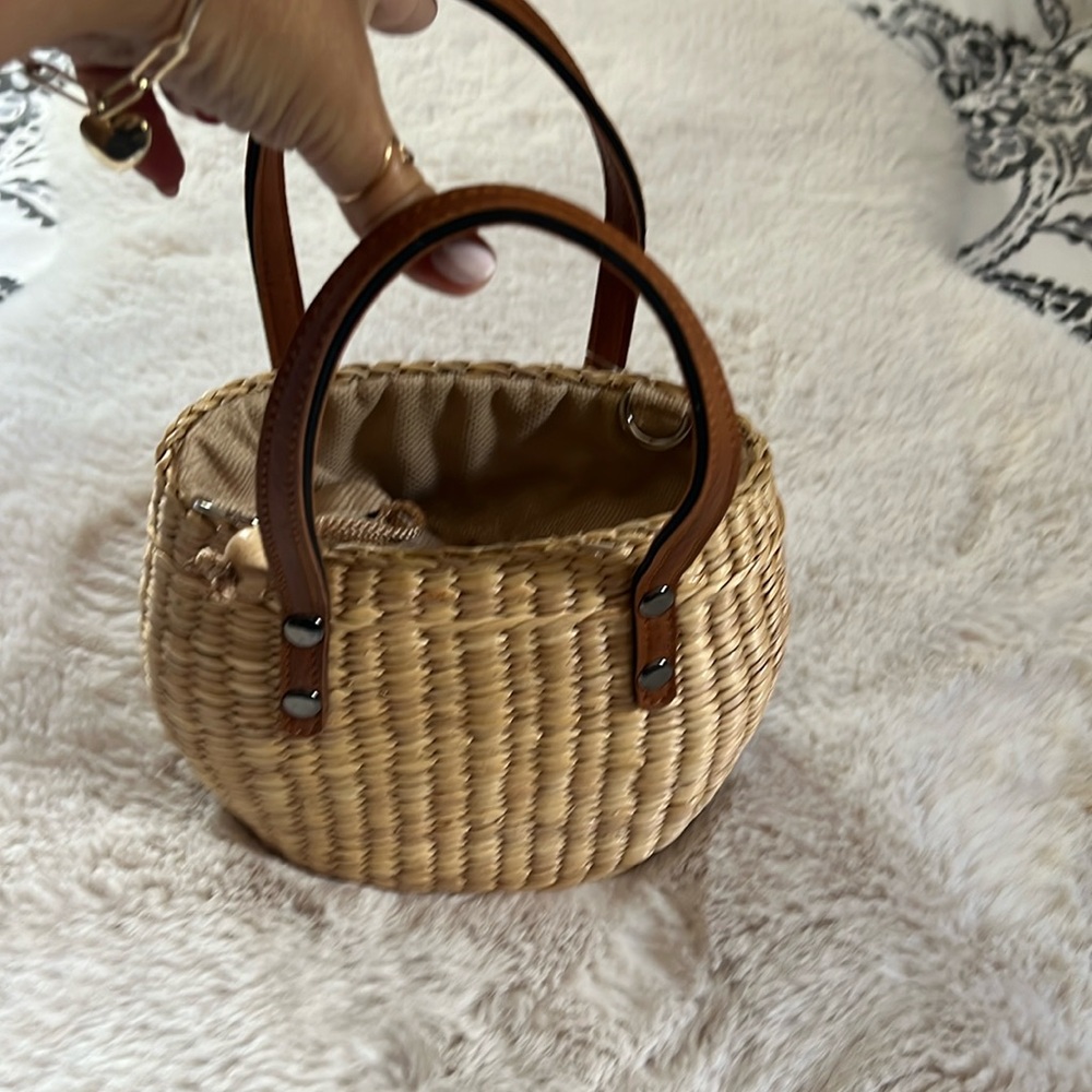 Seagrass woven bag with strap and dust bag
